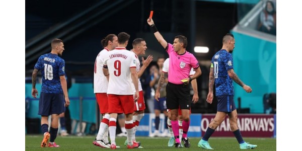 Polska przegrywa grę z 10 graczami